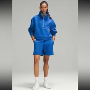 Lululemon High-Rise Shorts 5" in Blue size 2